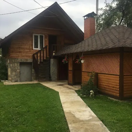 шепіт лісу 펜션